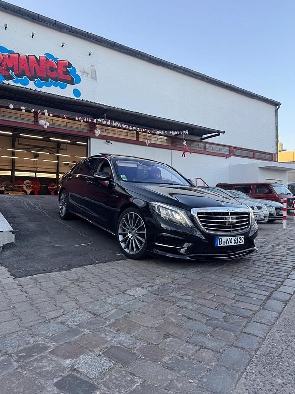 Schwarz Gebraucht 2013 Mercedes S500L Limousine | 28.500 € - Bild 1/4