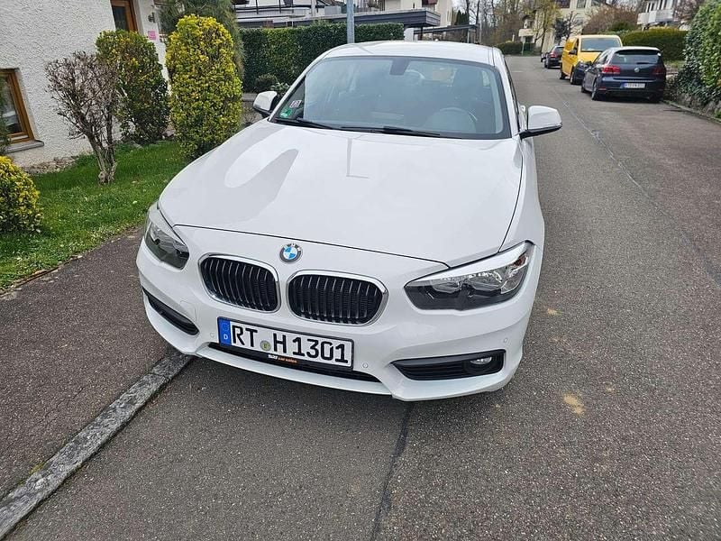 Gebraucht BMW 118 Advantage 136 PS (100 kW) 2016 Weiß Kleinwagen