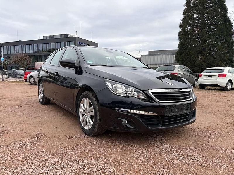 Gebraucht Peugeot 308 Active Top 131 PS (96 kW) 2017 Lackierung schwarz perla nera Kombi