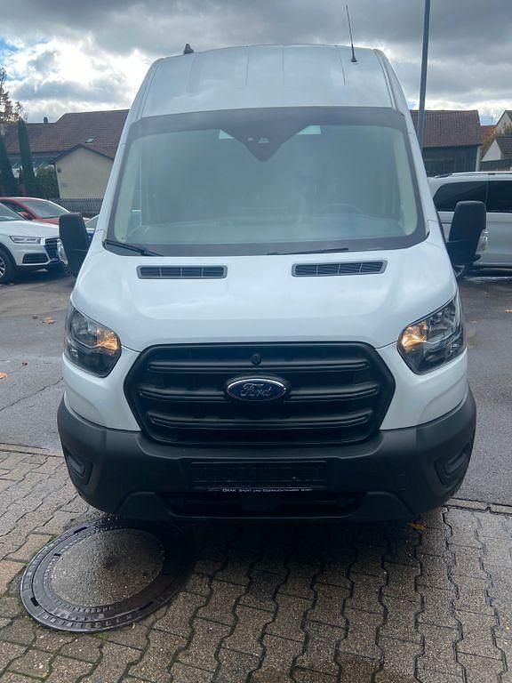 Gebraucht Ford Transit Trend 174 PS (127 kW) 2024 Weiß Limousine