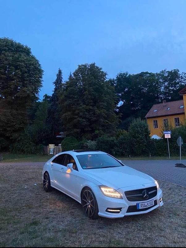 Gebraucht Mercedes CLS350 252 PS (185 kW) 2014 Weiß Coupé