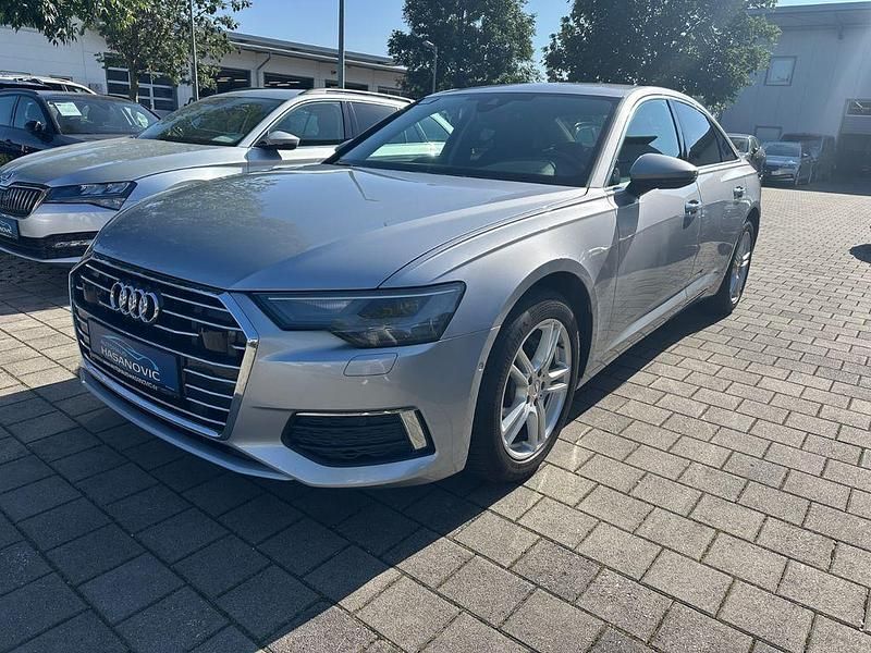 Grau Gebraucht 2023 Audi A6 Sport Limousine | 31.900 € (Teuer) - Bild 1/4