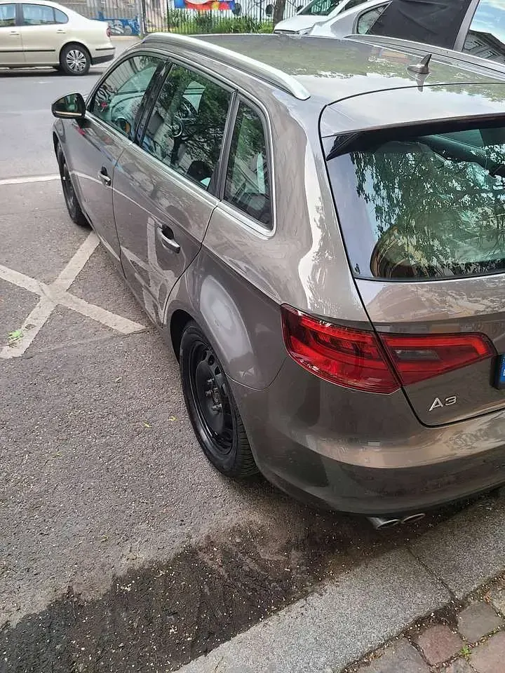 Gebraucht Audi A3 Ambiente 150 PS (110 kW) 2014 Grau Kombi
