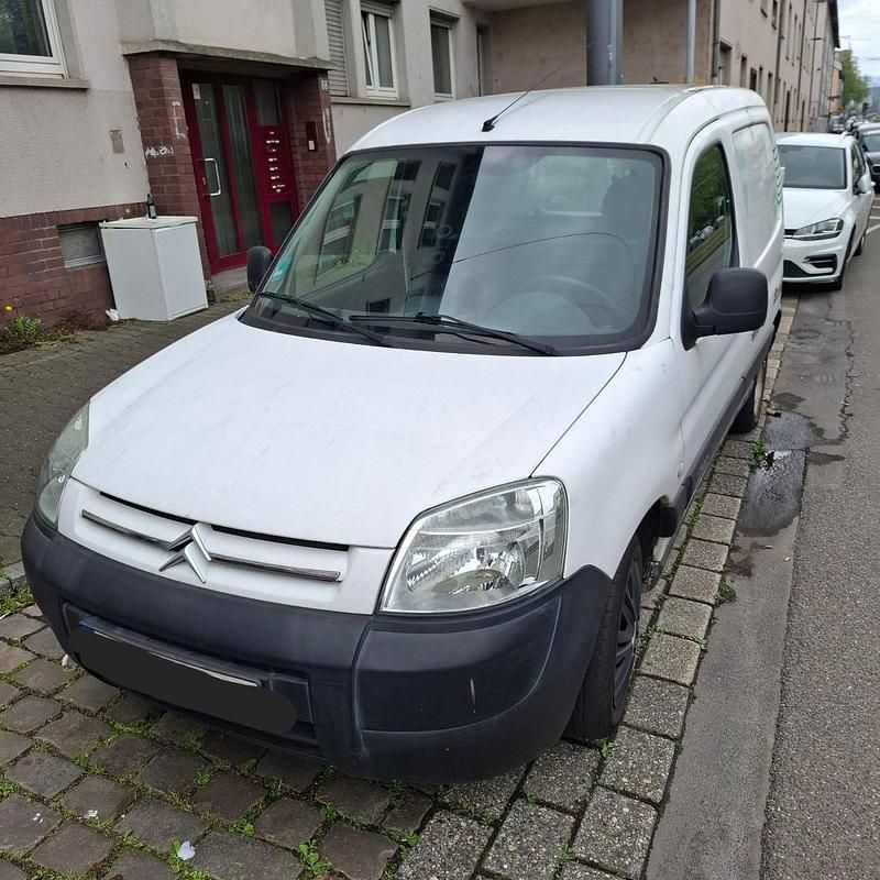 Weiß Gebraucht 2003 Citroën Berlingo Abholung | 1.800 € (Fairer Preis) - Bild 1/4
