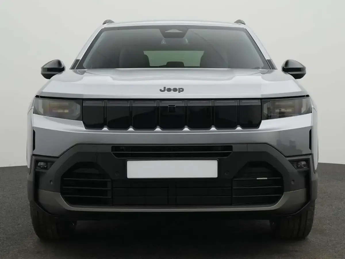 Neu Jeep Compass 145 PS (106 kW) 2026 Grau SUV
