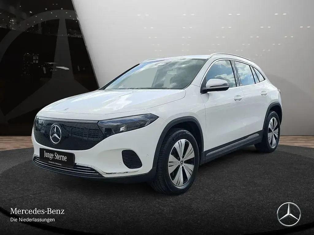 Używany Mercedes EQA250+ Advanced 139 kW (190 KM) 2025 Biały SUV
