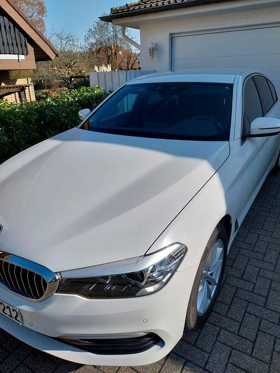 Gebraucht BMW 520 190 PS (139 kW) 2020 Weiß Limousine