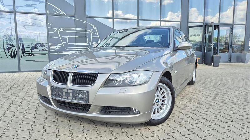 Gebraucht BMW 320 Advantage 150 PS (110 kW) 2007 Andere Limousine