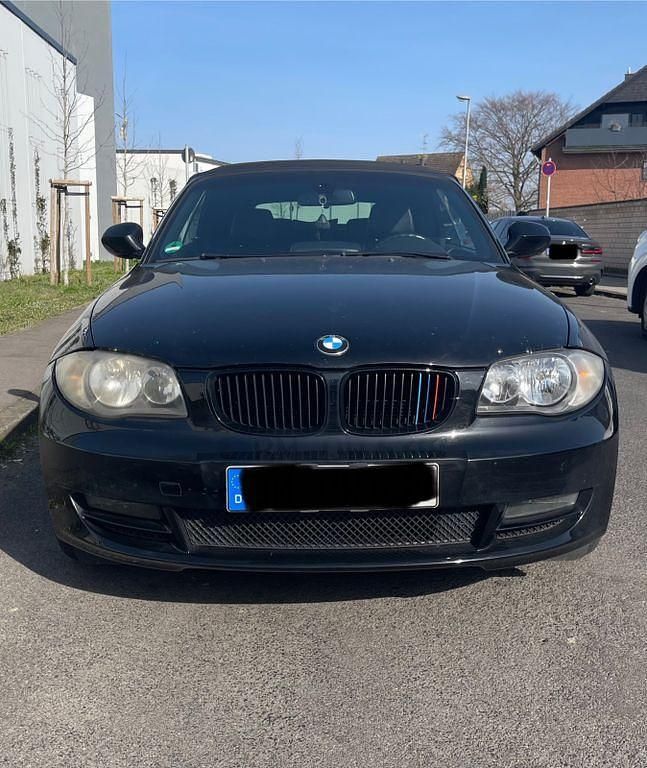 Gebraucht BMW 128 231 PS (169 kW) 2011 Schwarz Cabrio