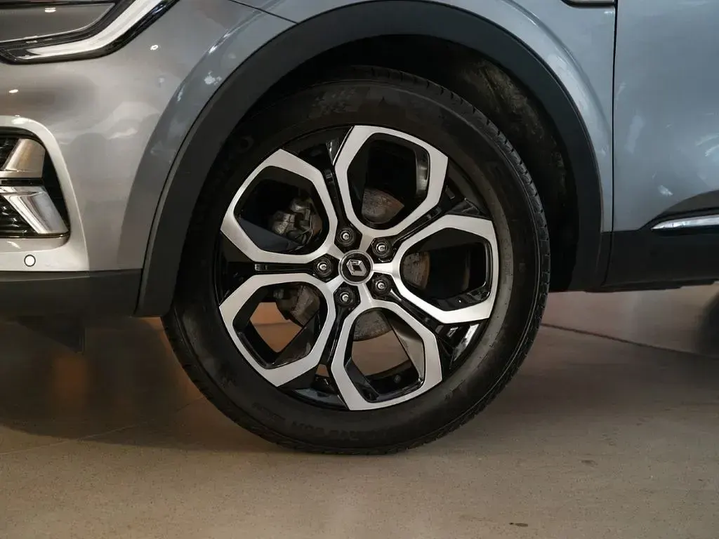 Gebraucht Renault Arkana Intens 140 PS (102 kW) 2022 Grau SUV