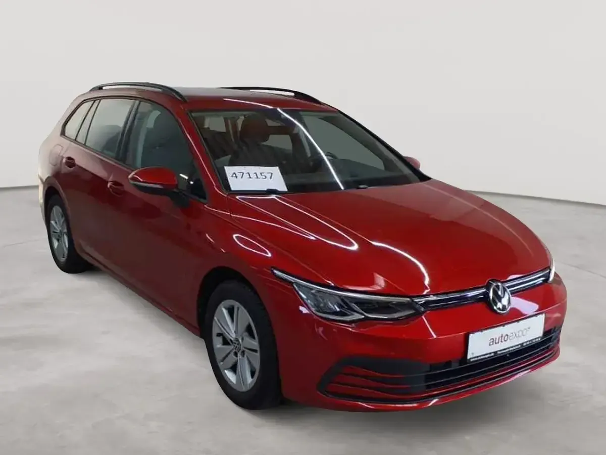 Gebraucht VW Golf VII Life 131 PS (96 kW) 2021 Kleinwagen