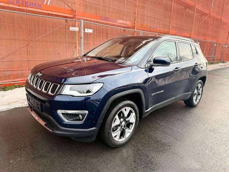 Gebraucht Jeep Compass Limited 140 PS (102 kW) 2019 Blau SUV