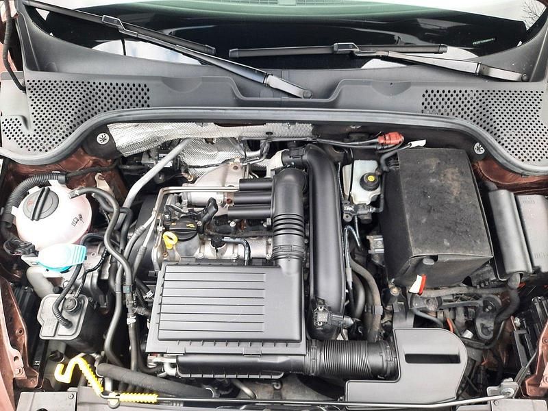 Gebraucht VW Beetle Allstar 105 PS (77 kW) 2016 Braun Kleinwagen