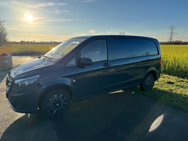 Gebraucht Mercedes Vito 116 PS (85 kW) 2016 Blau Van
