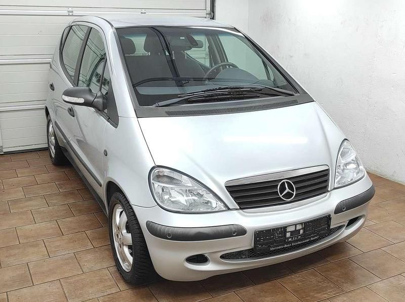 Gebraucht Mercedes A160 102 PS (75 kW) 2003 Silber Limousine