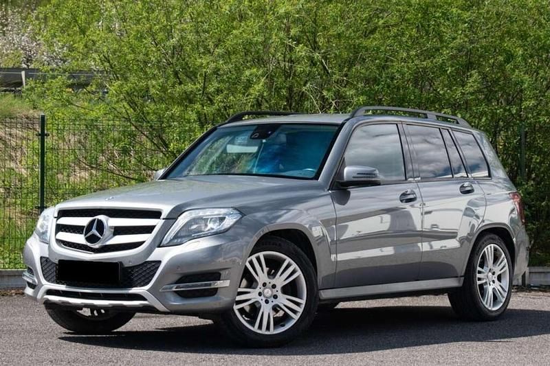 Grau Gebraucht 2014 Mercedes GLK250 SUV | 20.669 € (Etwas zu teuer) - Bild 1/4