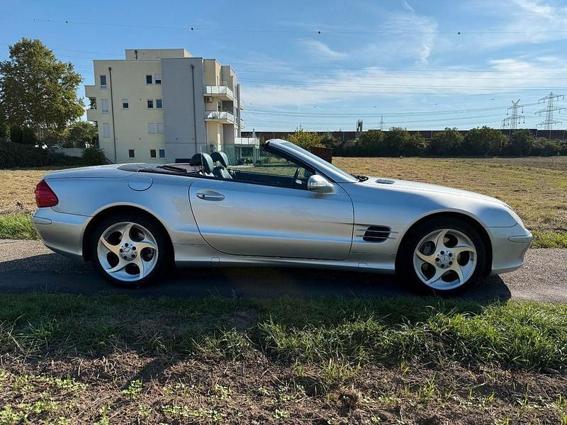 Gebraucht Mercedes SL500 306 PS (225 kW) 2003 Silber Cabrio