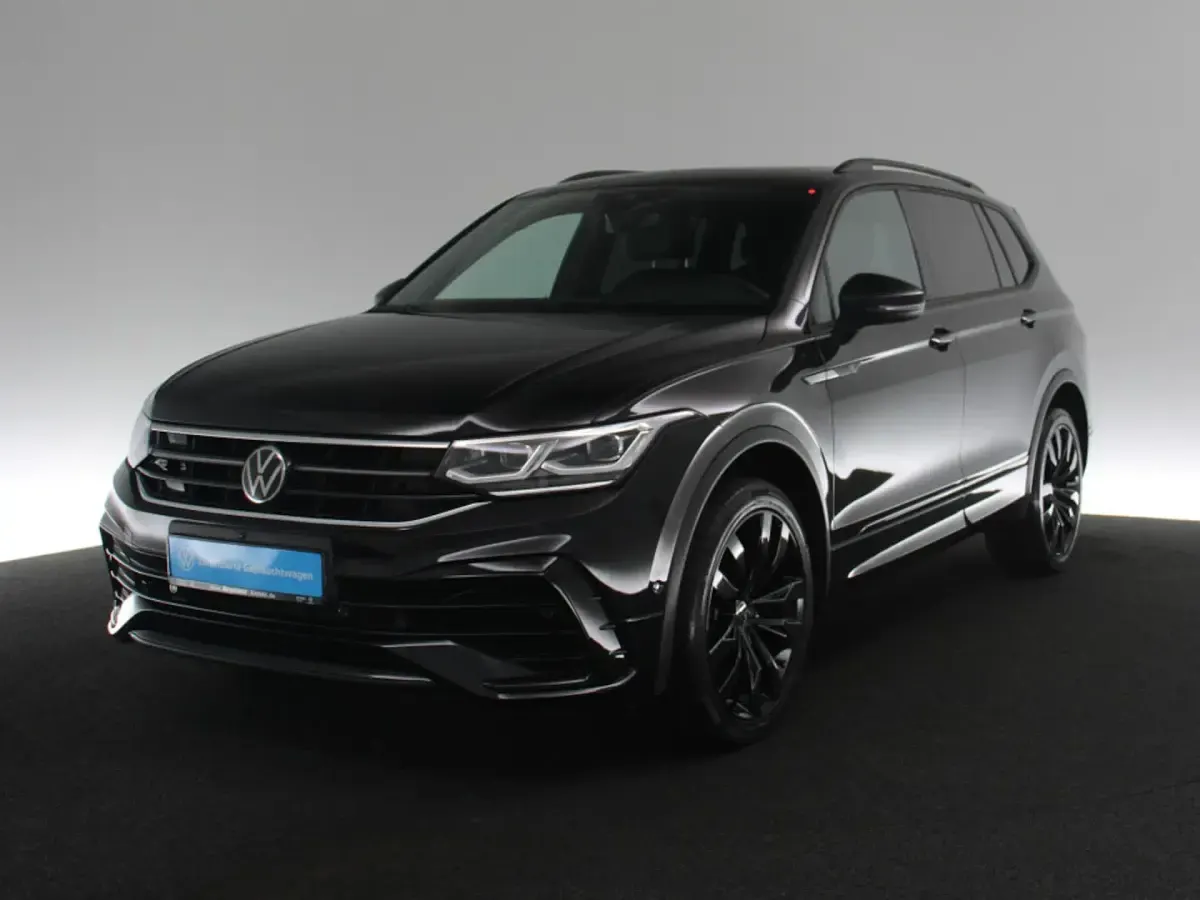 Gebraucht VW Tiguan Allspace R-line 245 PS (180 kW) 2024 Schwarz SUV
