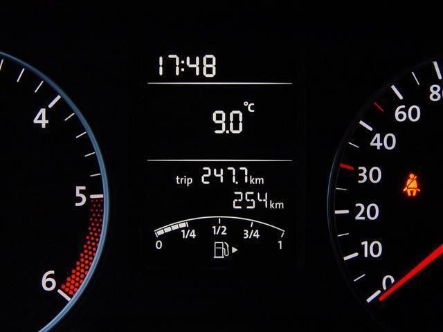 Gebraucht VW Polo 75 PS (55 kW) 2011 Weiß Kleinwagen
