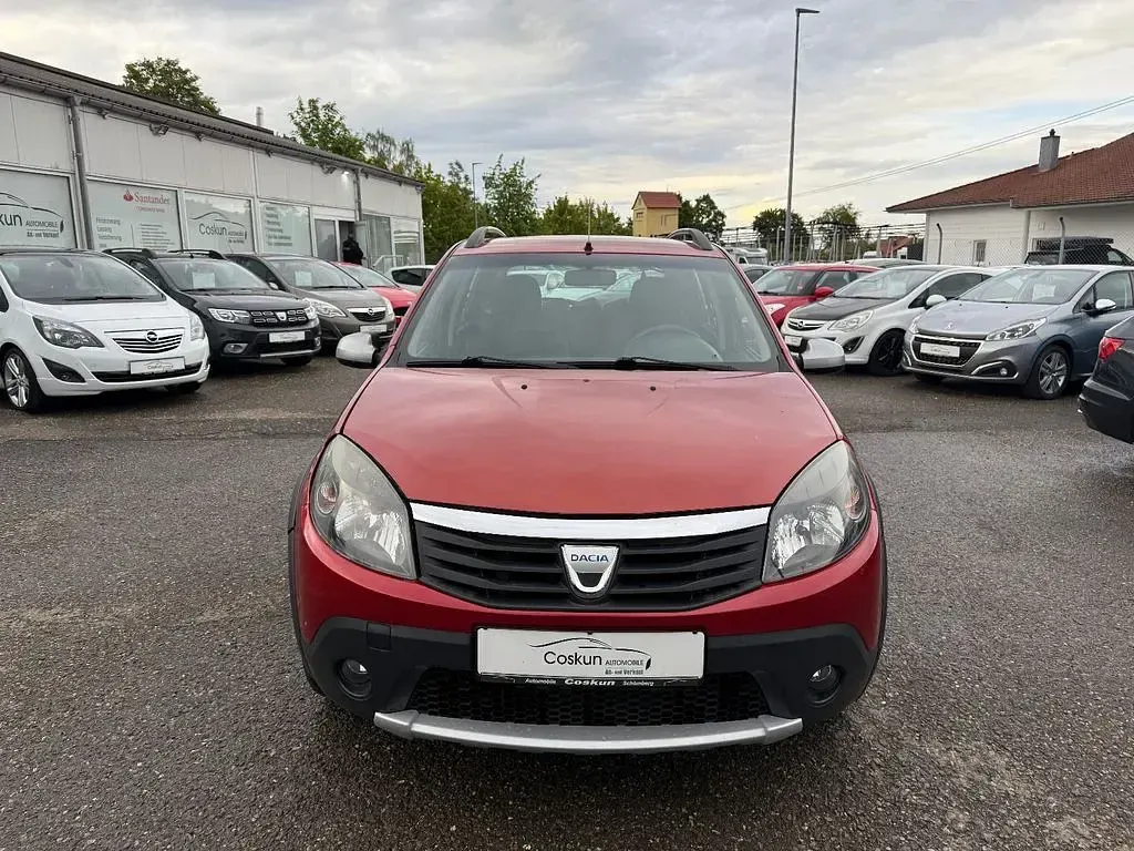 Gebraucht Dacia Sandero Stepway 87 PS (63 kW) 2010 Rot Limousine