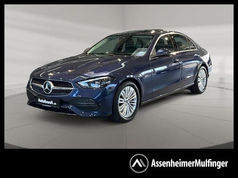 Metalliclack sodalithblau Gebraucht 2024 Mercedes C200 Avantgarde Limousine | 38.810 € (Guter Preis) - Bild 1/4