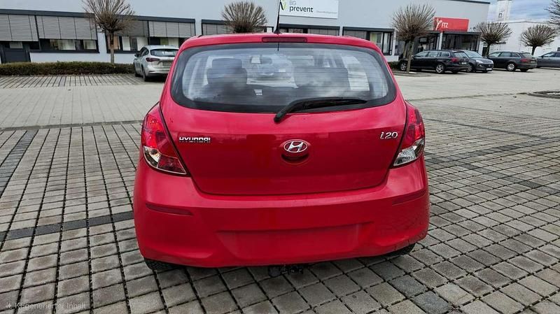 Gebraucht Hyundai i20 Edition 86 PS (63 kW) 2013 Kleinwagen