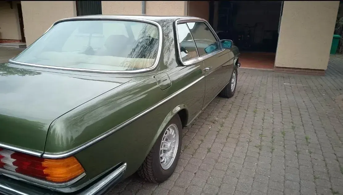 Gebraucht Mercedes 280 185 PS (136 kW) 1981 Grün Coupé