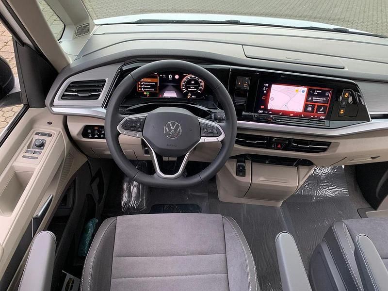 Neu VW T7 Edition 150 PS (110 kW) 2025 Weiß (candy weiss) Van