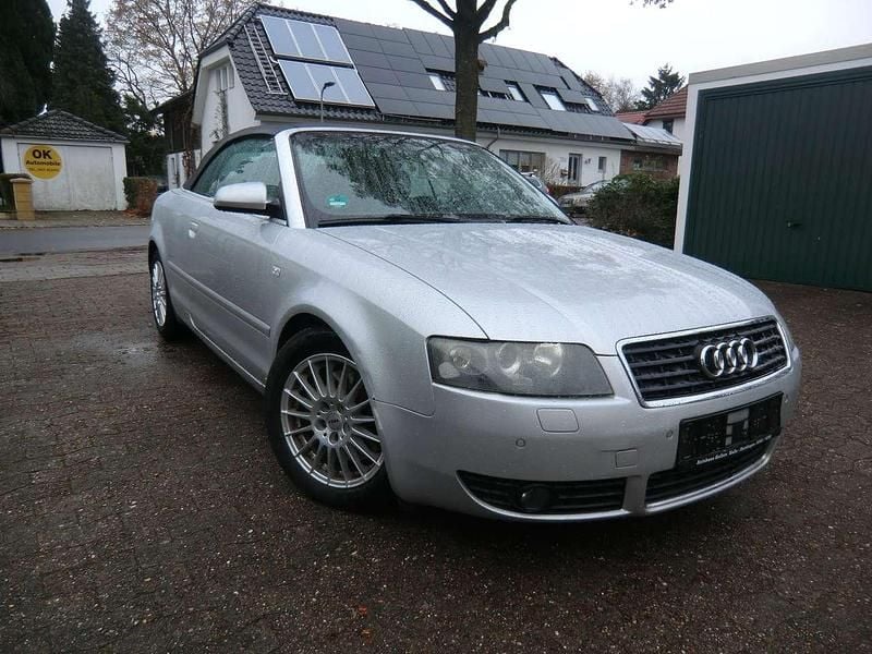 Gebraucht Audi A4 Cabriolet 220 PS (161 kW) 2002 Lichtsilber metallic Cabrio