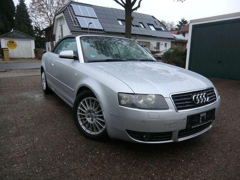 Lichtsilber metallic Gebraucht 2002 Audi A4 Cabriolet Cabrio | 4.999 € (Fairer Preis) - Bild 1/4