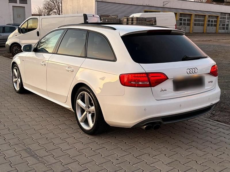 Gebraucht Audi A4 S-Line 160 PS (117 kW) 2011 Weiß Kombi