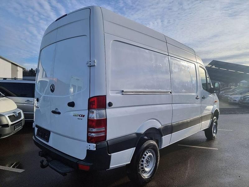 Gebraucht Mercedes Sprinter 190 PS (139 kW) 2011 Weiß Van