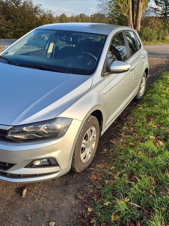 Gebraucht VW Polo Trendline 80 PS (58 kW) 2020 Grau Kleinwagen