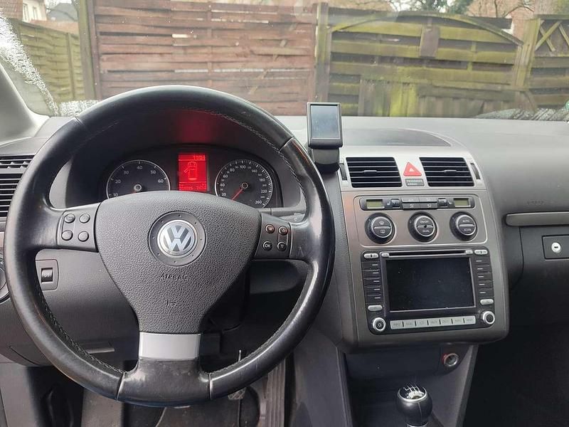 Gebraucht VW Touran Trendline 140 PS (102 kW) 2006 Van / Kleinbus