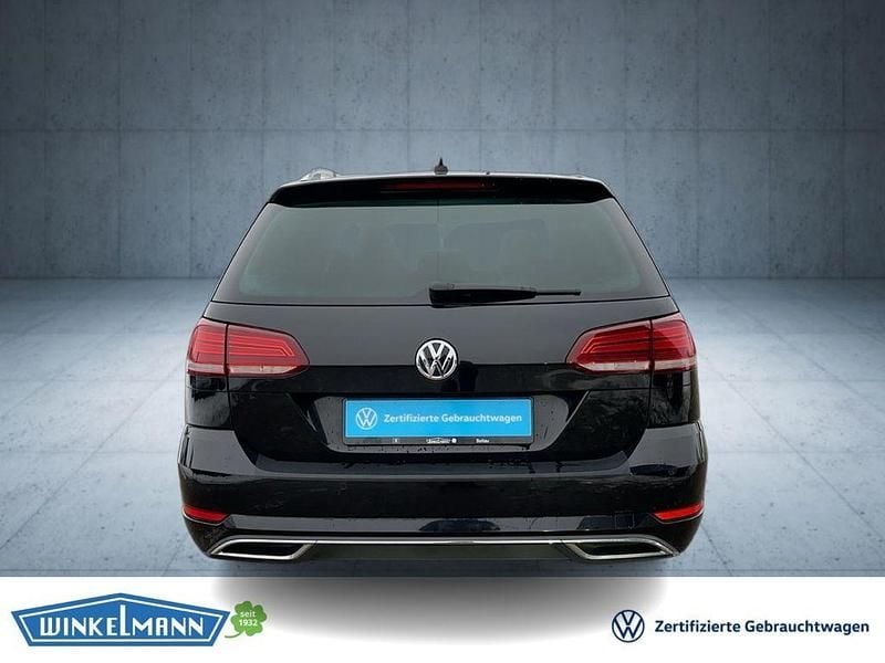 Gebraucht VW Golf VII Highline 150 PS (110 kW) 2019 Schwarz Kombi