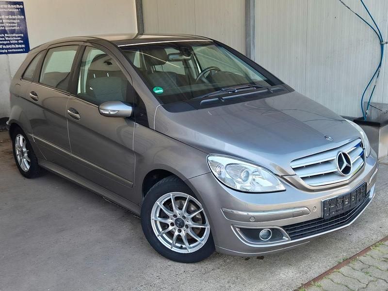 Grau Gebraucht 2007 Mercedes B180 Van / Kleinbus | 2.990 € (Superpreis) - Bild 1/4