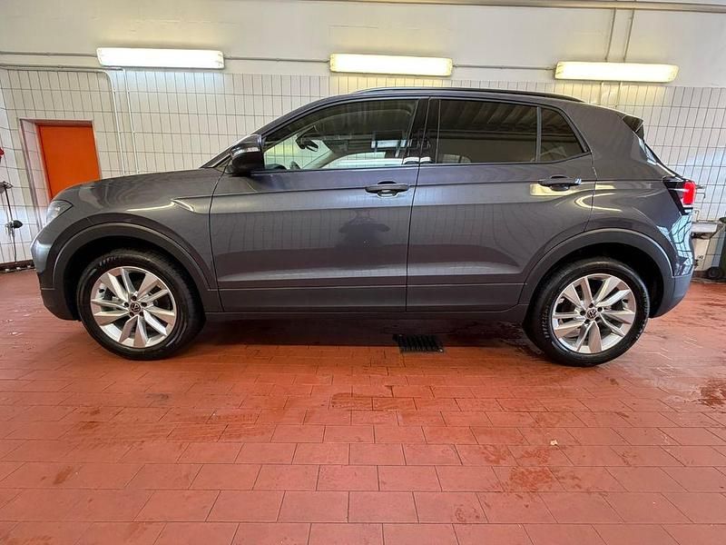 Neu VW T-Cross Life 116 PS (85 kW) 2025 Grau SUV
