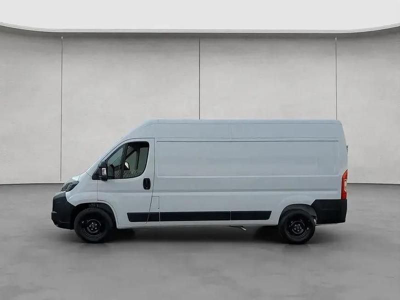 Neu Opel Movano 140 PS (102 kW) 2025 Weiß Van