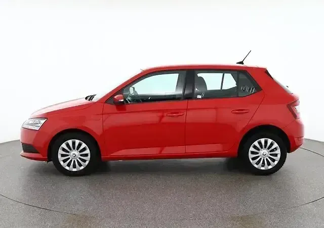 Gebraucht Skoda Fabia Ambition 95 PS (69 kW) 2019 Rot Kleinwagen