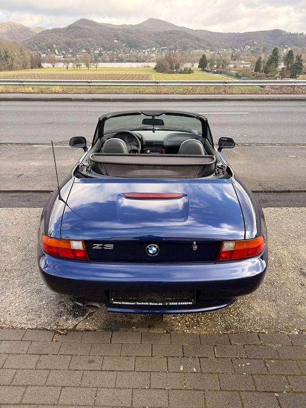 Gebraucht BMW Z3 140 PS (102 kW) 1997 Blau Cabrio