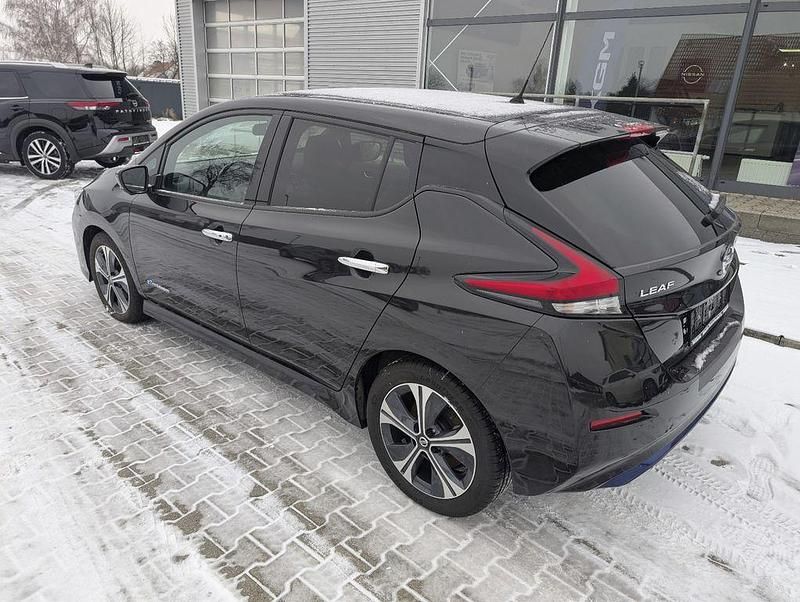 Gebraucht Nissan Leaf Tekna 110 kW (150 PS) 2020 Schwarz Kleinwagen