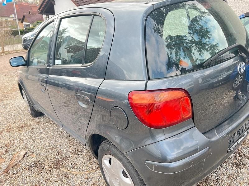 Gebraucht Toyota Yaris 87 PS (63 kW) 2005 Andere farben Kleinwagen