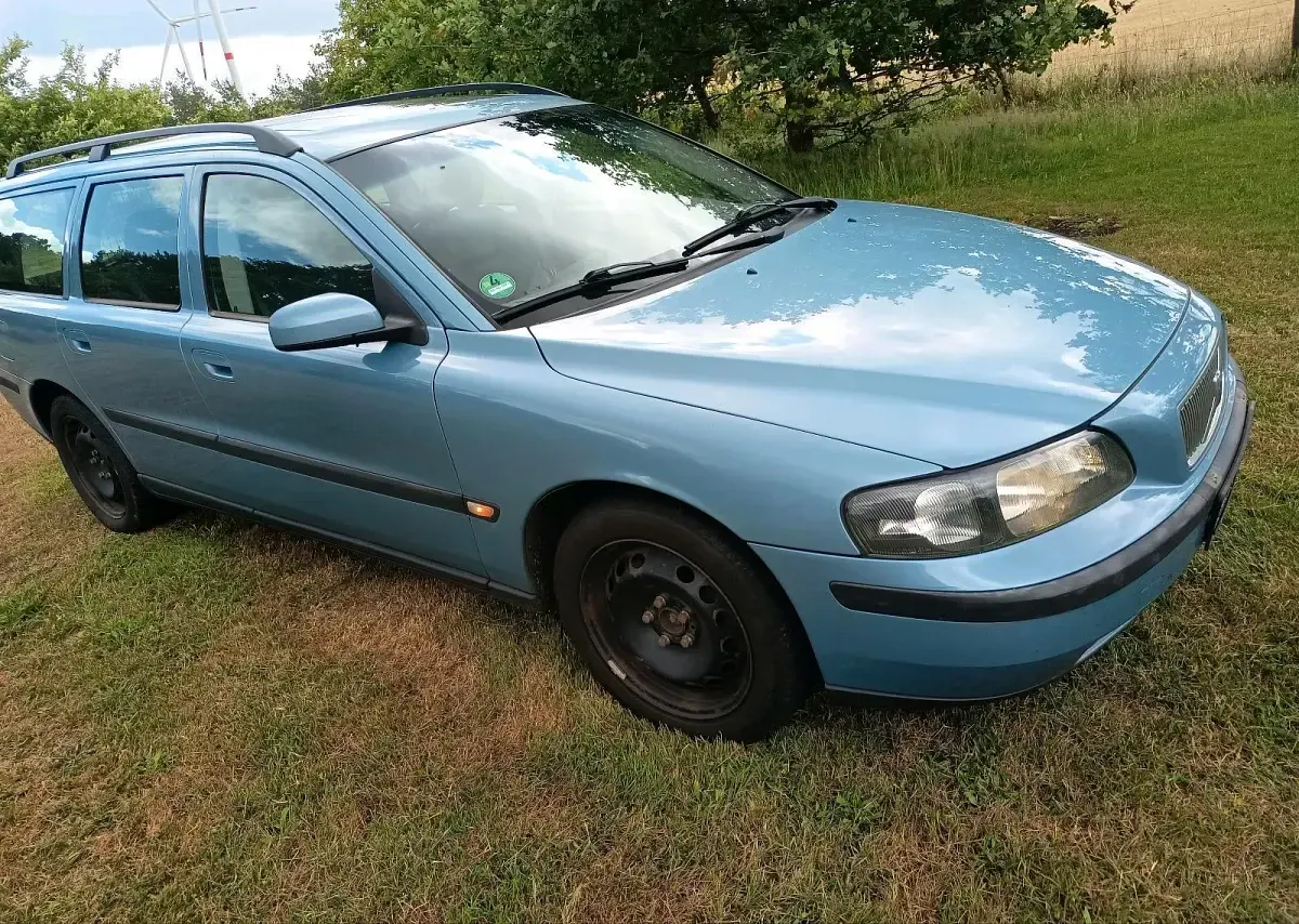 Gebraucht Volvo V70 163 PS (119 kW) 2003 Blau Kombi