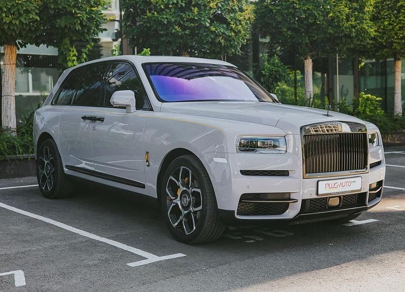 Grau Gebraucht 2021 Rolls Royce Cullinan SUV | 375.100 € (Superpreis) - Bild 1/4