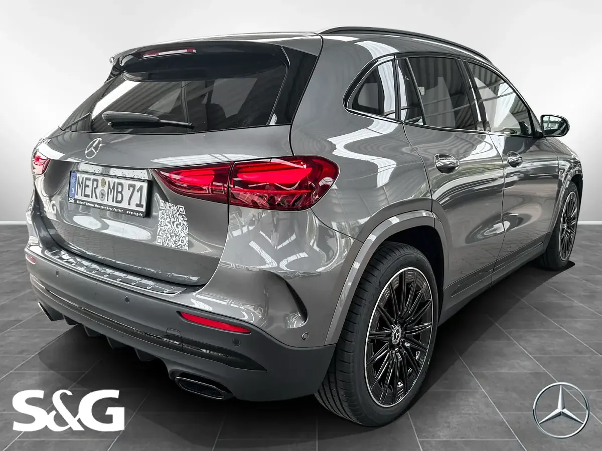 Gebraucht Mercedes GLA200 AMG 163 PS (119 kW) 2026 Metalliclack mountaingrau SUV