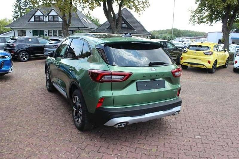 Gebraucht Ford Kuga Active X 243 PS (178 kW) 2024 Grün SUV