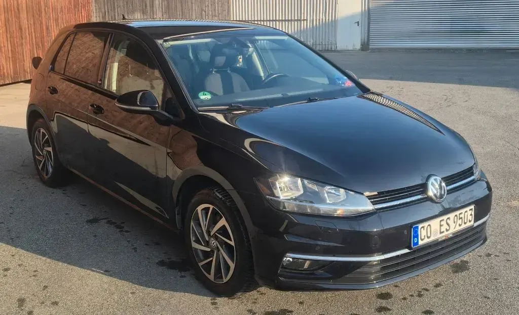 Gebraucht VW Golf VII Sound 116 PS (85 kW) 2017 Schwarz Limousine