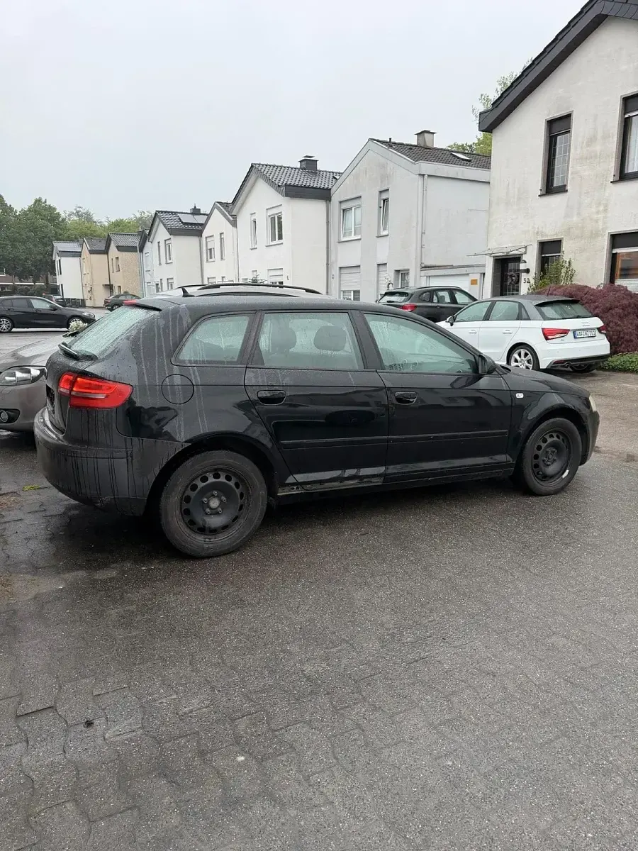 Używany Audi A3 Attraction 140 KM (102 kW) 2007 Czarny Hatchback