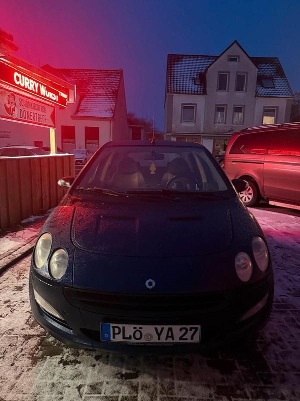 Second-hand Smart ForFour 70 CP (51 kW) 2004 Albastru Hatchback