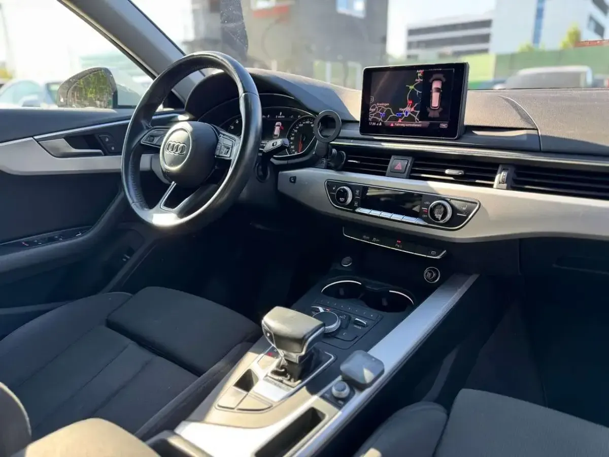 Gebraucht Audi A4 S-Line 150 PS (110 kW) 2018 Weiß Kombi